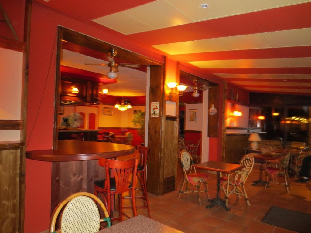 Hotellerie Du Centre Salies-du-Salat Экстерьер фото