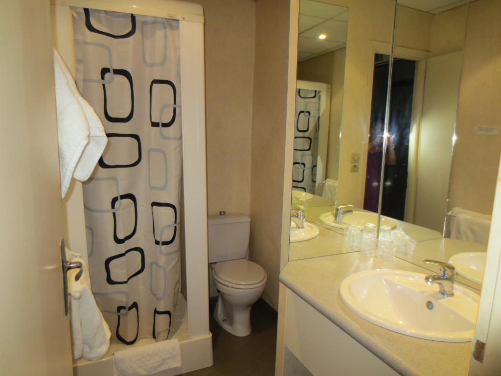 Hotellerie Du Centre Salies-du-Salat Экстерьер фото