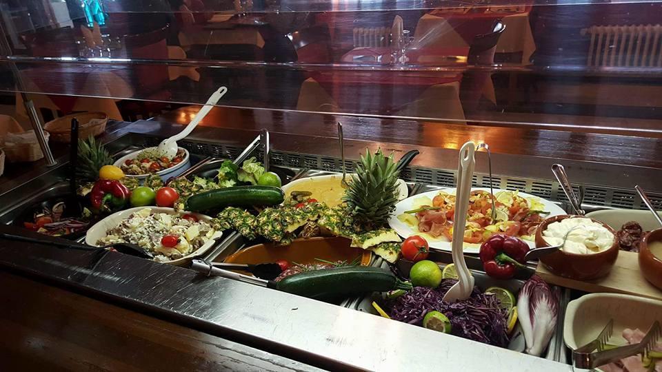 Hotellerie Du Centre Salies-du-Salat Экстерьер фото